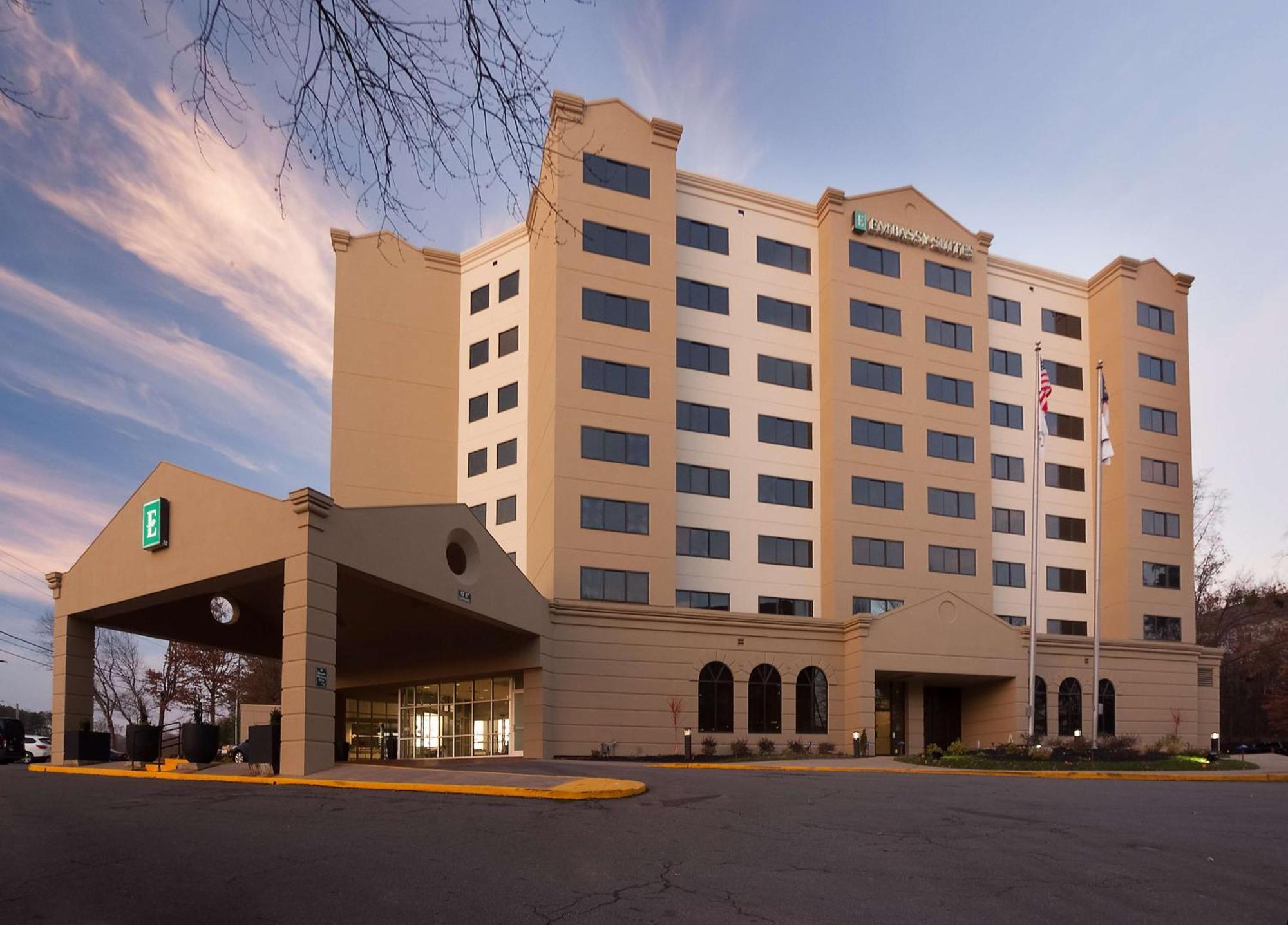 Embassy Suites By Hilton Raleigh Crabtree Exterior photo